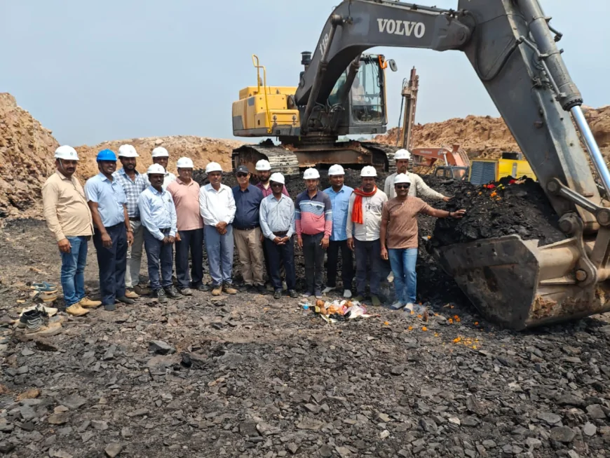 COAL PRODUCTION COMMENCES AT PACHWARA SOUTH OPEN  CAST PROJECT OF NLC INDIA LIMITED