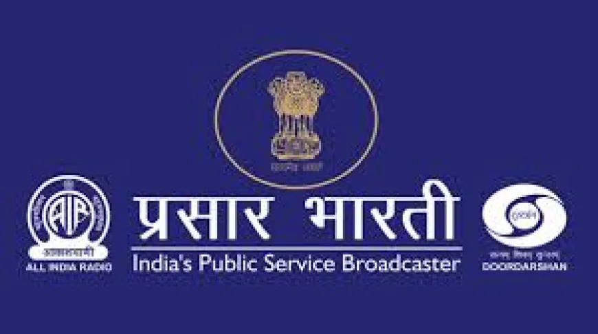 Bollywood Lyricist Prasoon Joshi Appointed as Chairman of Prasar Bharati
