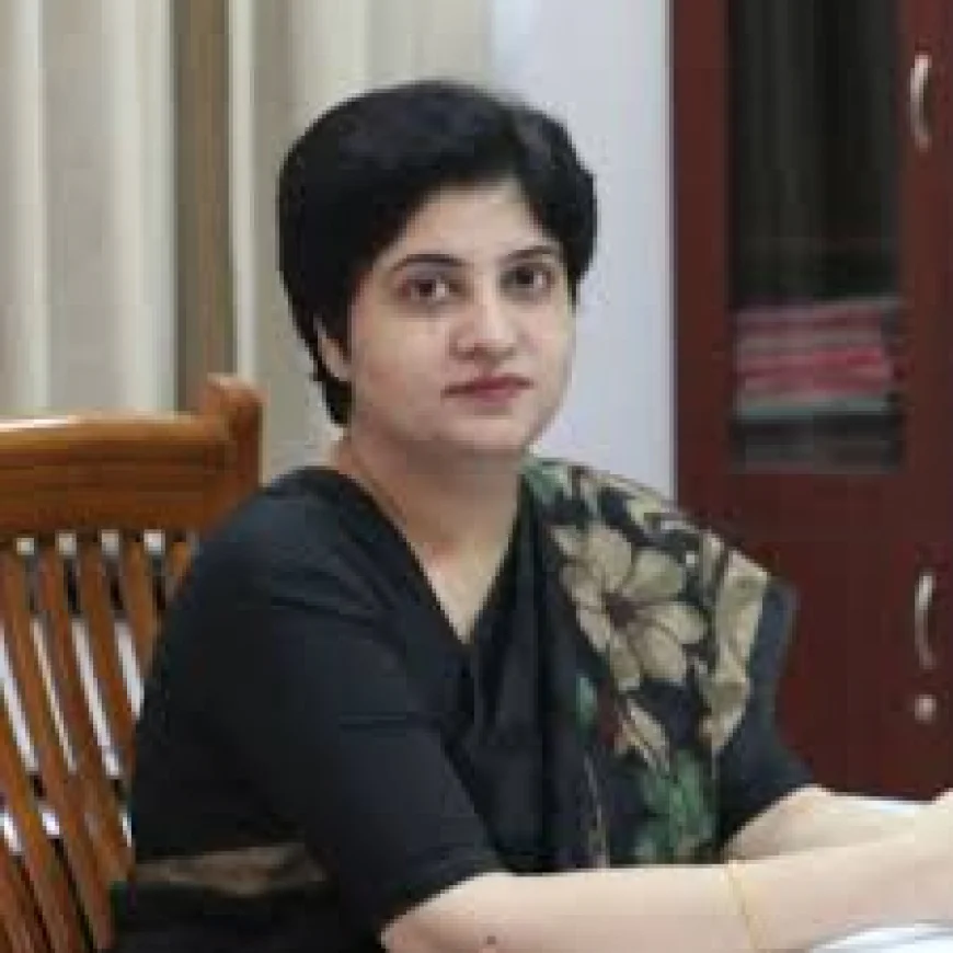 Centre Extends Deputation of CISF IG Sonia Narang by One Year
