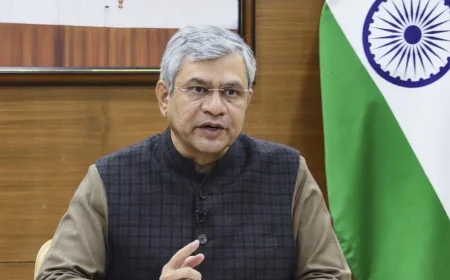 Vaishnaw Orders Day-Long Review of Railway Drinking Water After CAG Flags Quality Lapses